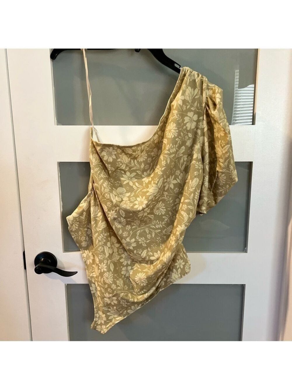 Free PEOPLE Something bout you floral print thong bodysuit. Size XL - Picture 2 of 5